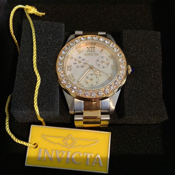Ladies large face Invicta watch “Angel” - Picture 4 of 4